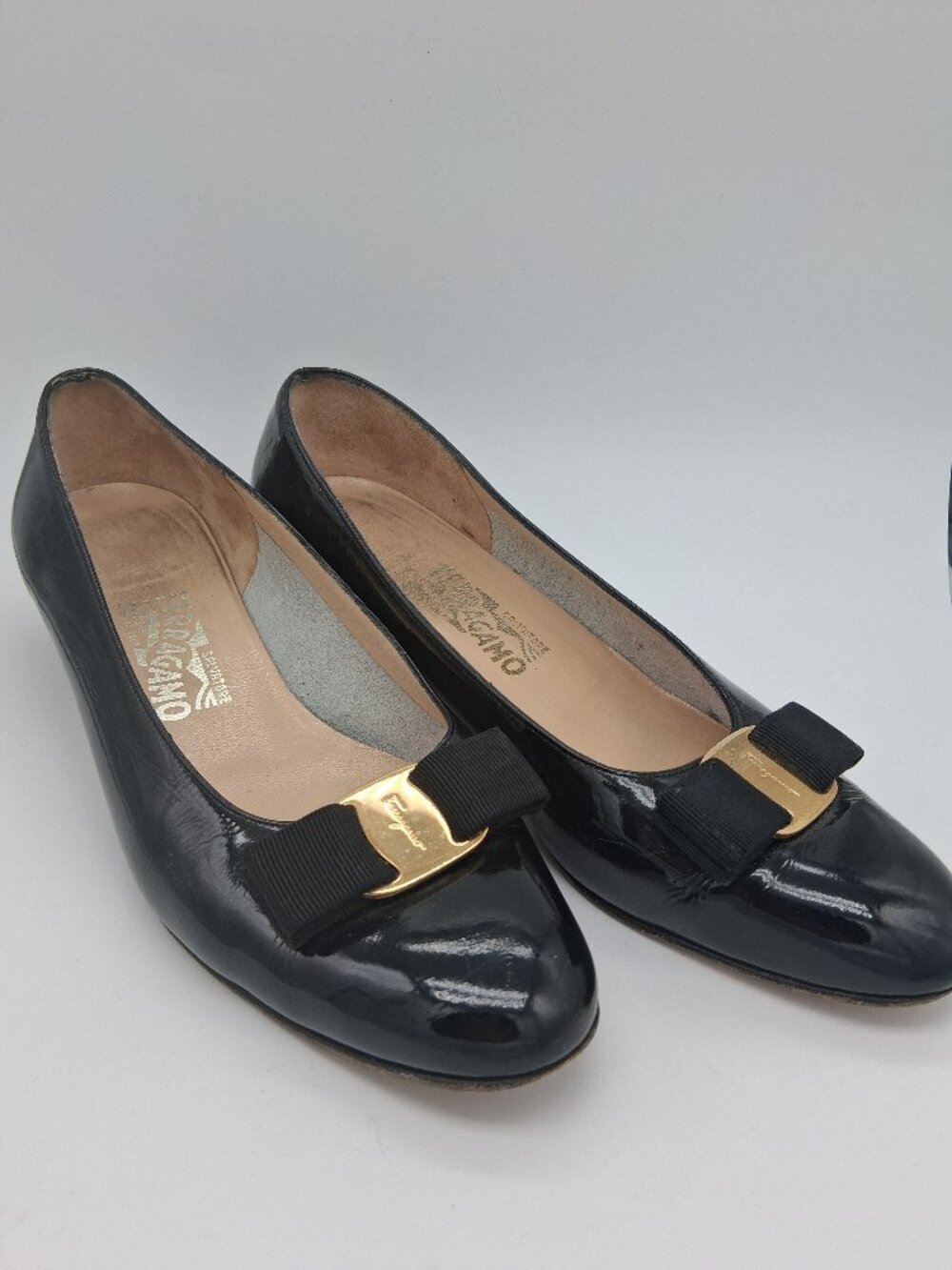 Black Vara Bow Pump Shoes Size 8.5